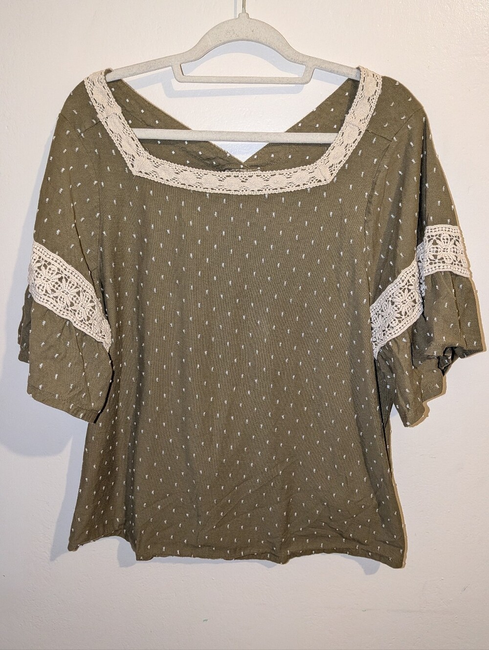 Maeve By Anthropologie Olive Short Sleeve Top with Cream Lace Size 2X